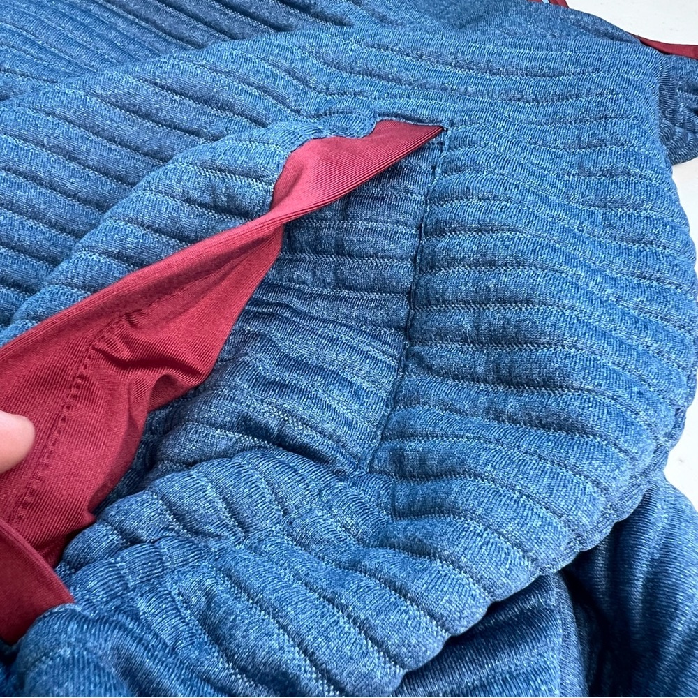 Johnnie O NWT Men's Large Blue and Red Sleeveless Jacket Vest - Picture 13 of 14